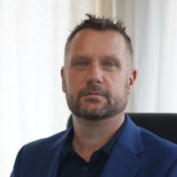 Tim Bos