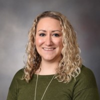 Leslie Thompson, Aprn