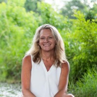 Ashley Hinson