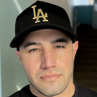 Robert Ambriz