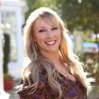 Lisa MacKenzie