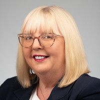 Liz Hoskin CMgr CCMI  Author