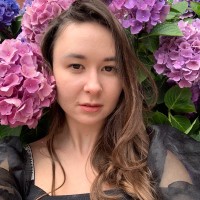 Карина Романова