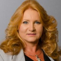 Bev Dunne
