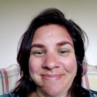 Stephanie Bee