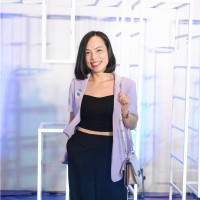 Holly Hoang