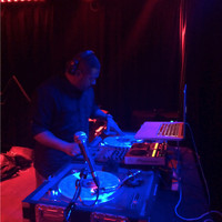 Damien Kirk