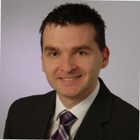 Dr. Robert Ullmann