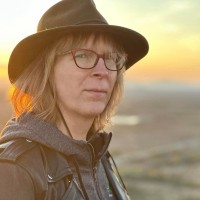 Alison Warner