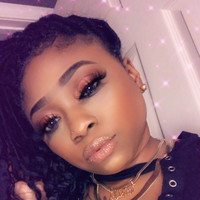 Shnia Houston