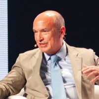 Santiago IniguezSantiago Iniguez is an Influencer