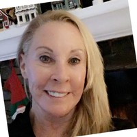Dee Fox