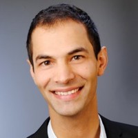 Jonas Khan