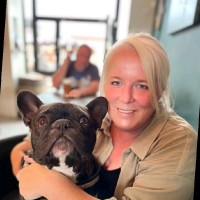 🟦 Emma Burgess 🟦