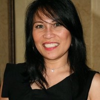 Agnes Flores