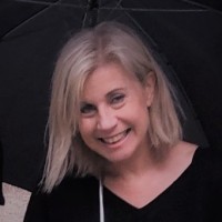 Dr Joanne Lewis
