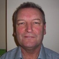 Les Dryden