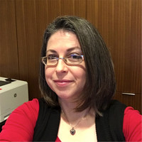 Lorraine Groves
