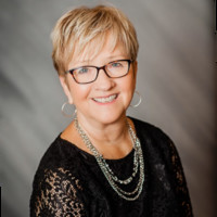 Louise Shugar