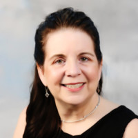 Carol Whalen, Des