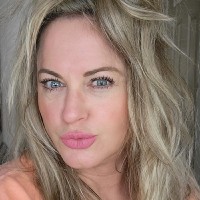 Shelley Dixon