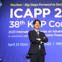 Jeong Keun Kwak