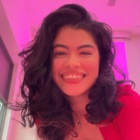 Shirley León