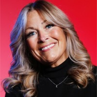 Lisa Davies