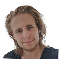 Simon Bäcklund