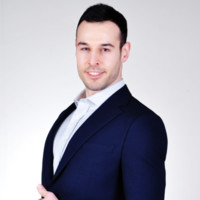 Emir Sezen