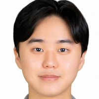 방진욱