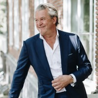 Mr J.D (Dick) Heesen