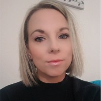 Laura L.
