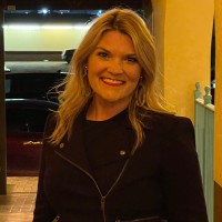 Hallie Naja, Mba