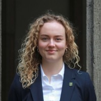 Tess Leemreize