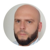 Carlos Alvarez