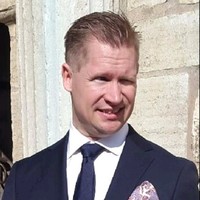 Niklas Holm
