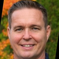 Tom Sullivan