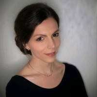 Dr. Andrea Gille