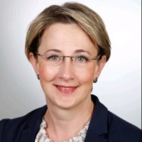 Natalja Dell