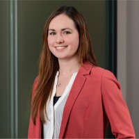 Emma Bird, Cfa