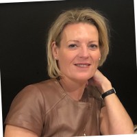 Claudia Van Zelm