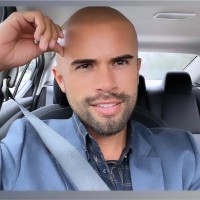 Carlos Flores