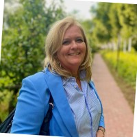 Dagmar Van Denzen