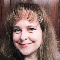 Shellie Thomas