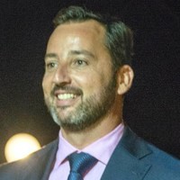 David González