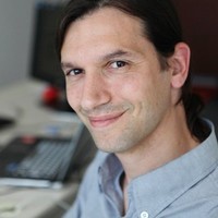 Andres Lartigue Debián