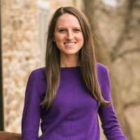 Christina Lynch, Pe