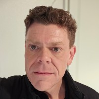 Eric J. Lingerfelt
