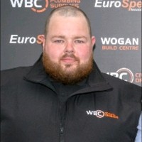 Andrew Holmes